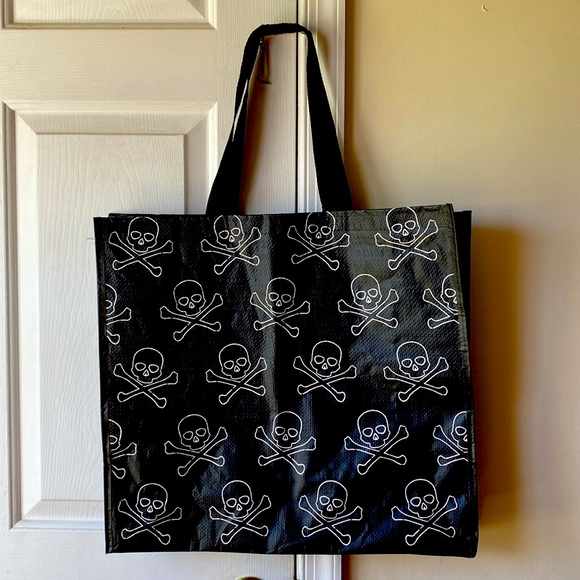 SKULL Crossbones Reusable Shopping Tote Bag - Picture 1 of 3